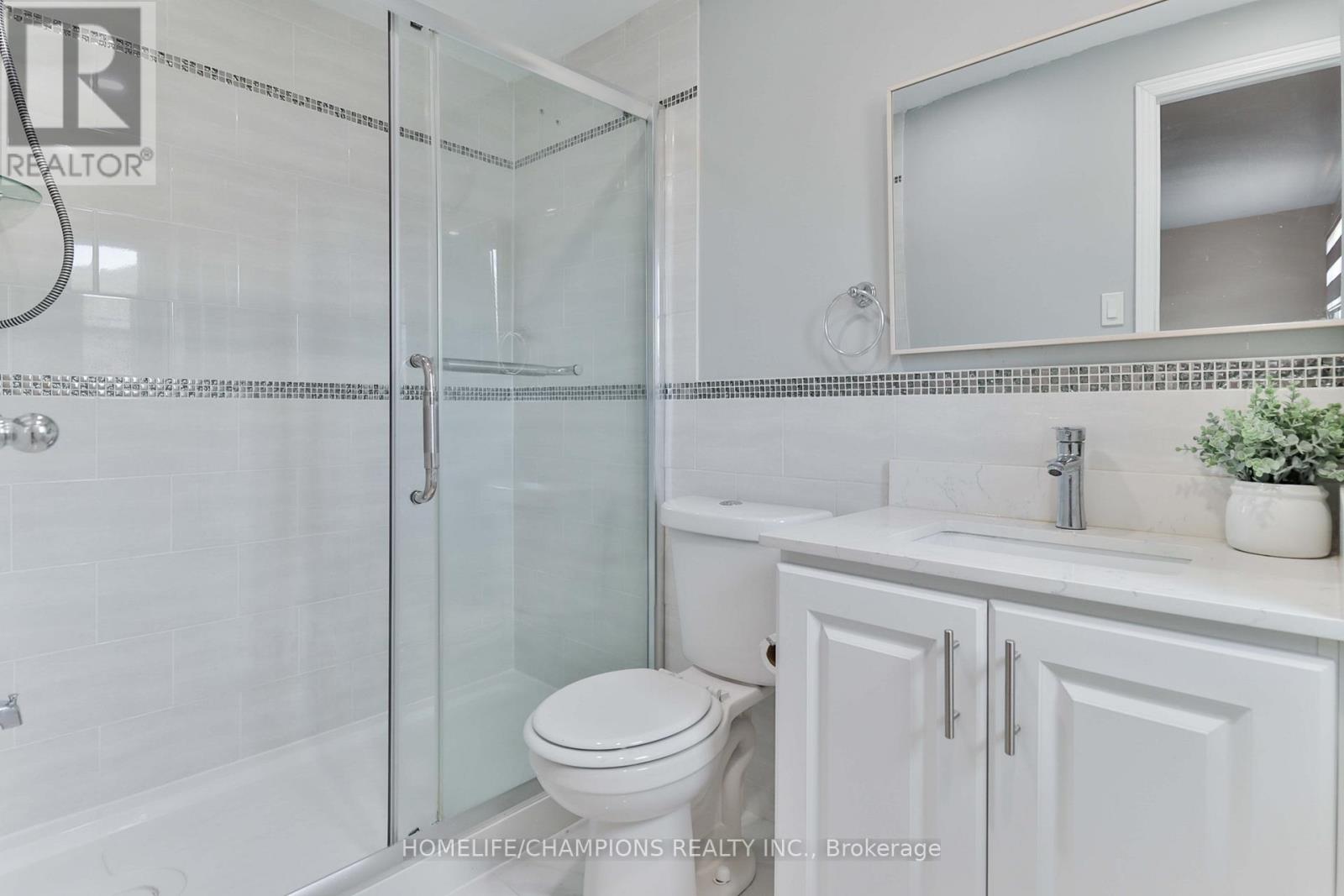 188 Large Crescent, Ajax, Ontario  L1T 2R2 - Photo 18 - E13032204