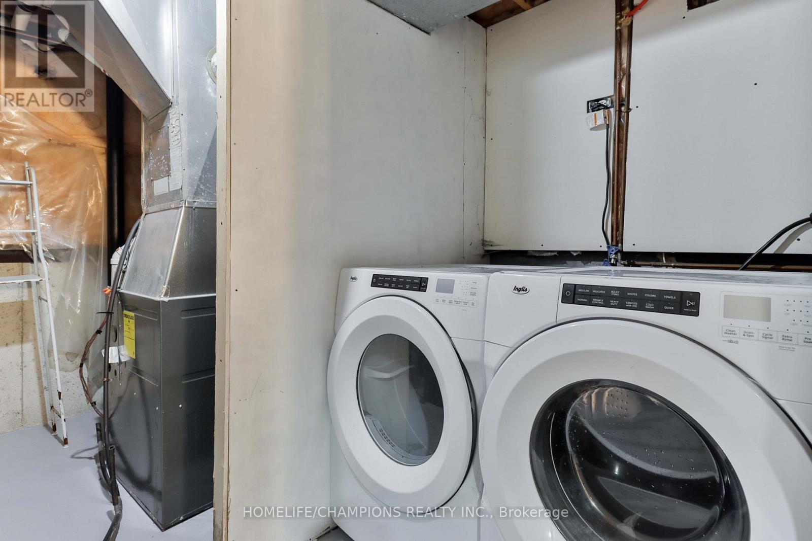 188 Large Crescent, Ajax, Ontario  L1T 2R2 - Photo 31 - E13032204