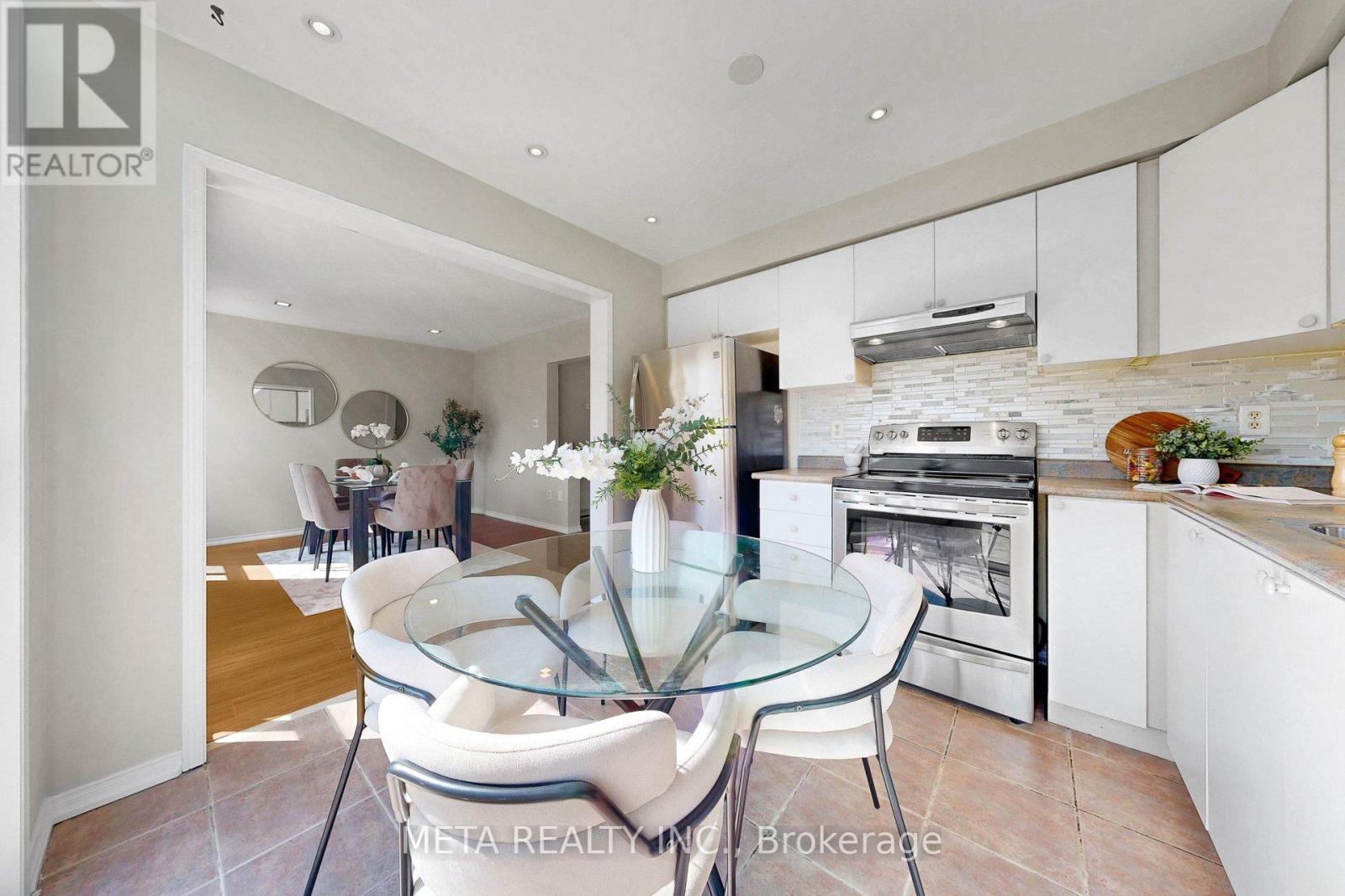 74 Mcsweeney Crescent, Ajax, Ontario  L1T 4G2 - Photo 10 - E13032238