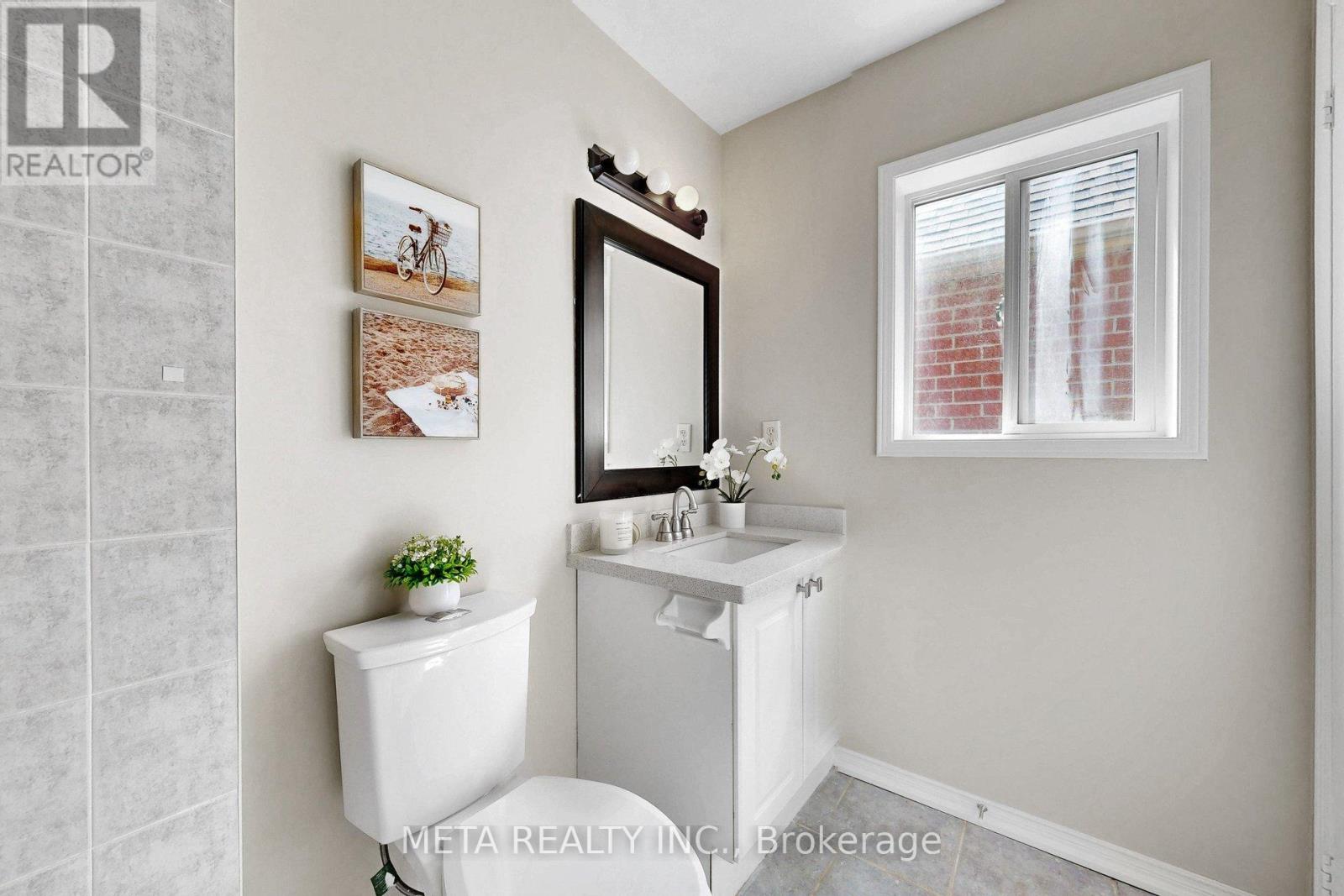 74 Mcsweeney Crescent, Ajax, Ontario  L1T 4G2 - Photo 18 - E13032238