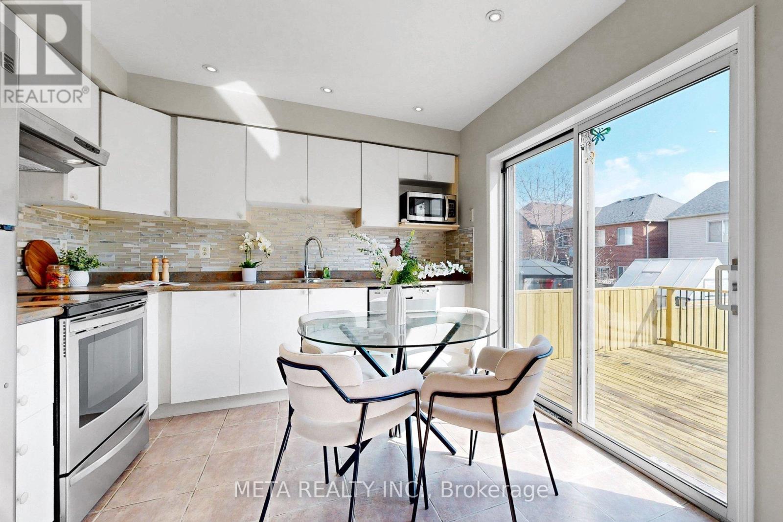 74 Mcsweeney Crescent, Ajax, Ontario  L1T 4G2 - Photo 8 - E13032238