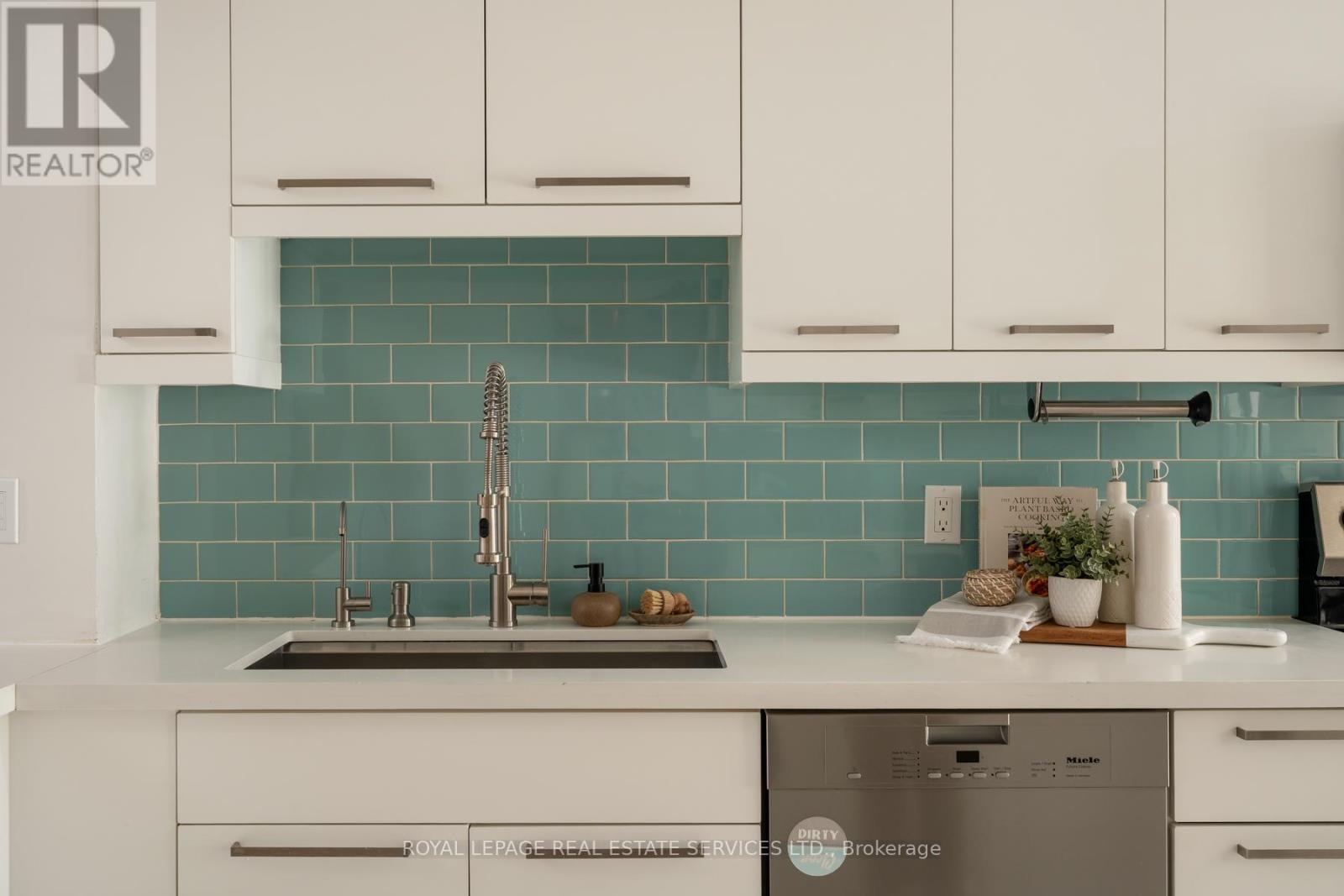 164 Munro Street, Toronto, Ontario  M4M 2B9 - Photo 16 - E13032300