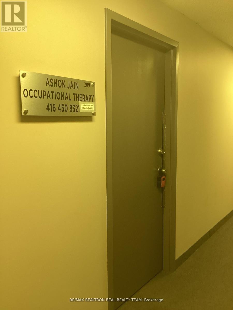 209 - 3300 Mcnicoll Avenue, Toronto, Ontario  M1V 5J6 - Photo 5 - E13032346