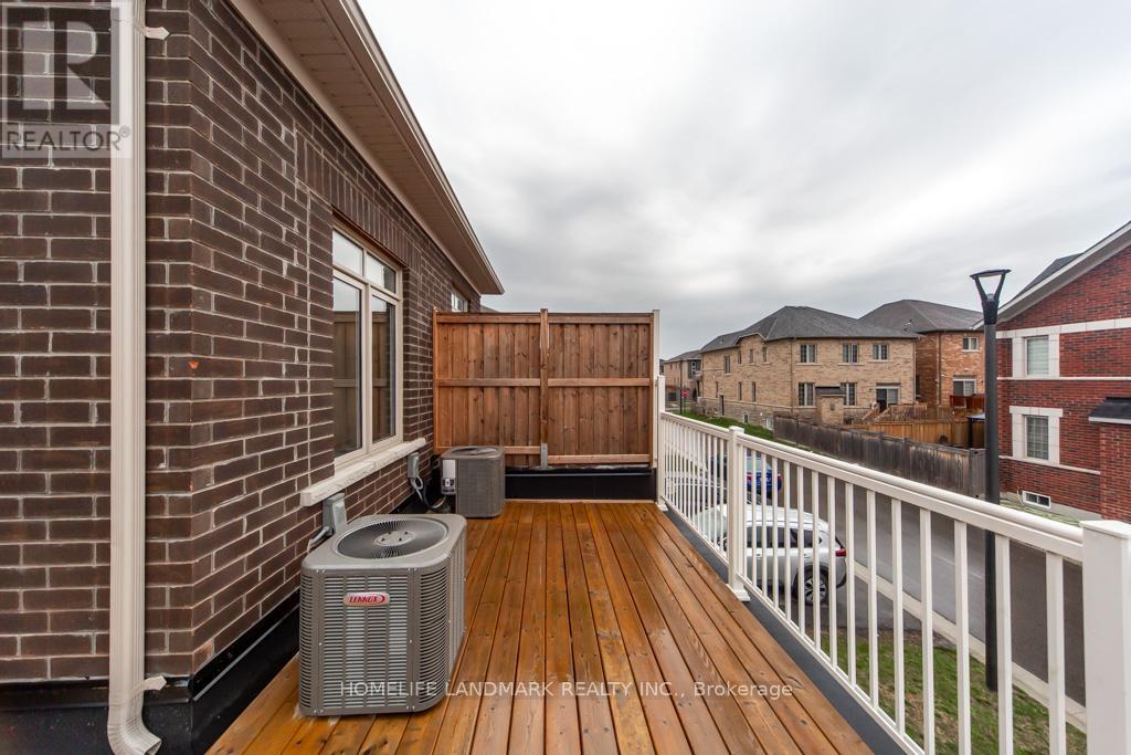 1126 Baltic Lane, Pickering, Ontario  L1X 0G9 - Photo 30 - E13032404