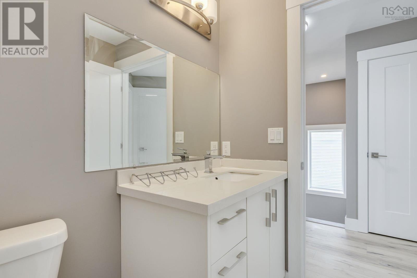 32 Higgins Avenue, Beechville, Nova Scotia  B3T 1A7 - Photo 31 - 202608280