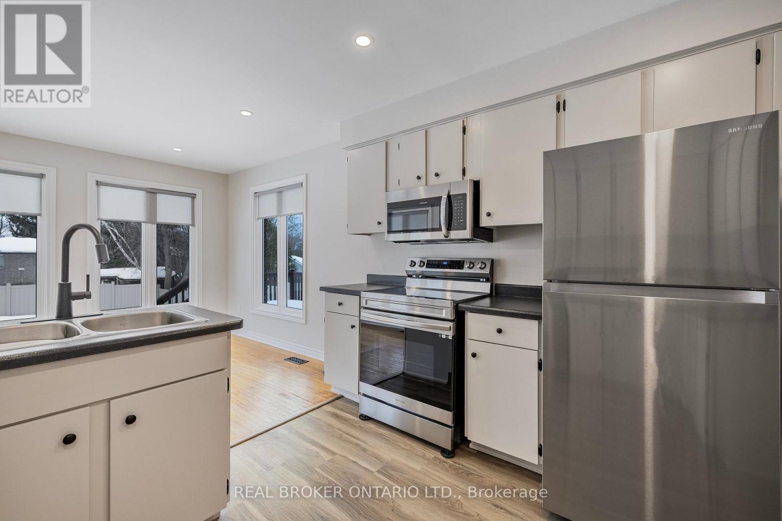 246 East Street, East Gwillimbury, Ontario  L9N 1K8 - Photo 11 - N13032176