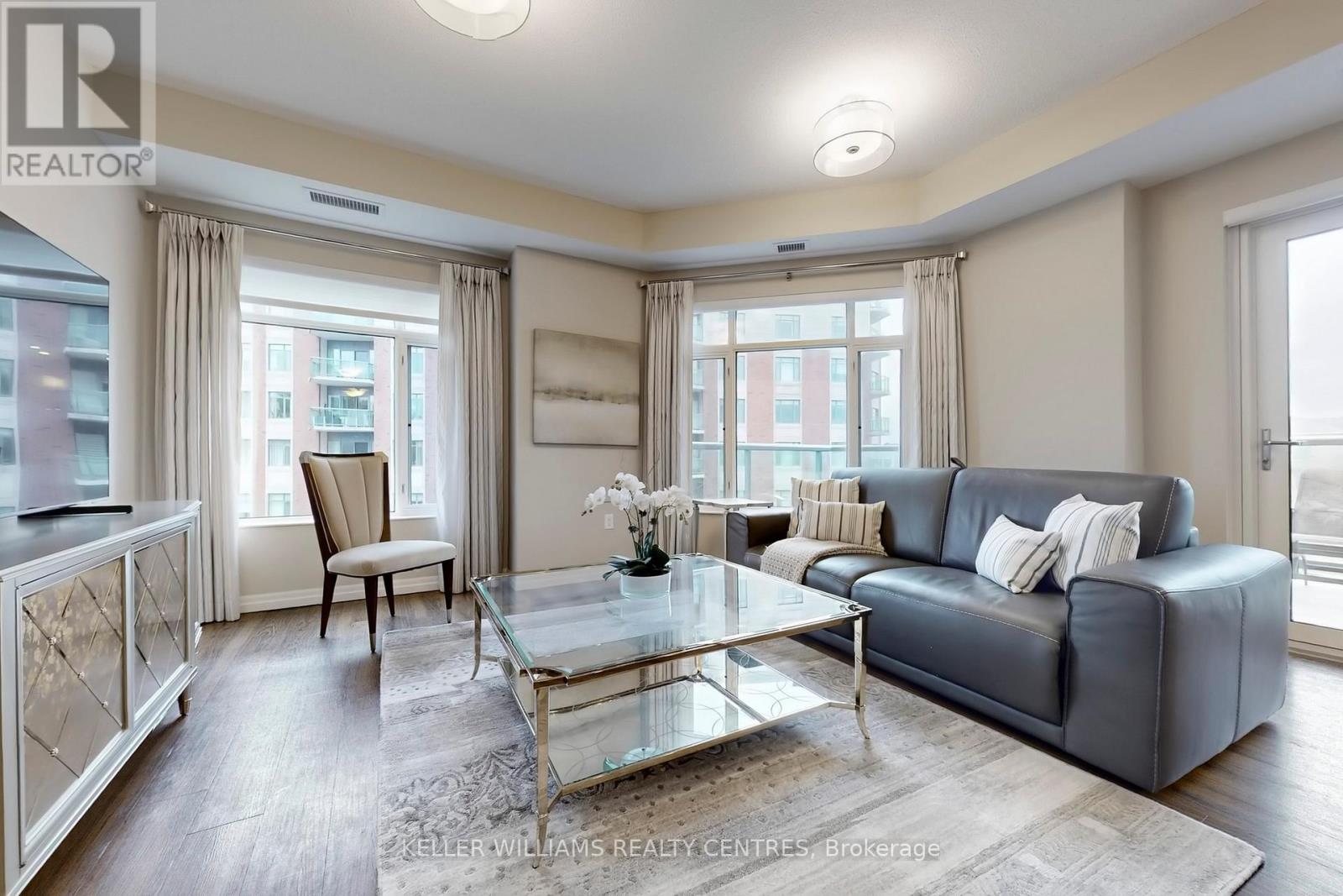 313 - 460 William Graham Drive, Aurora, Ontario  L4G 1X9 - Photo 4 - N13032286