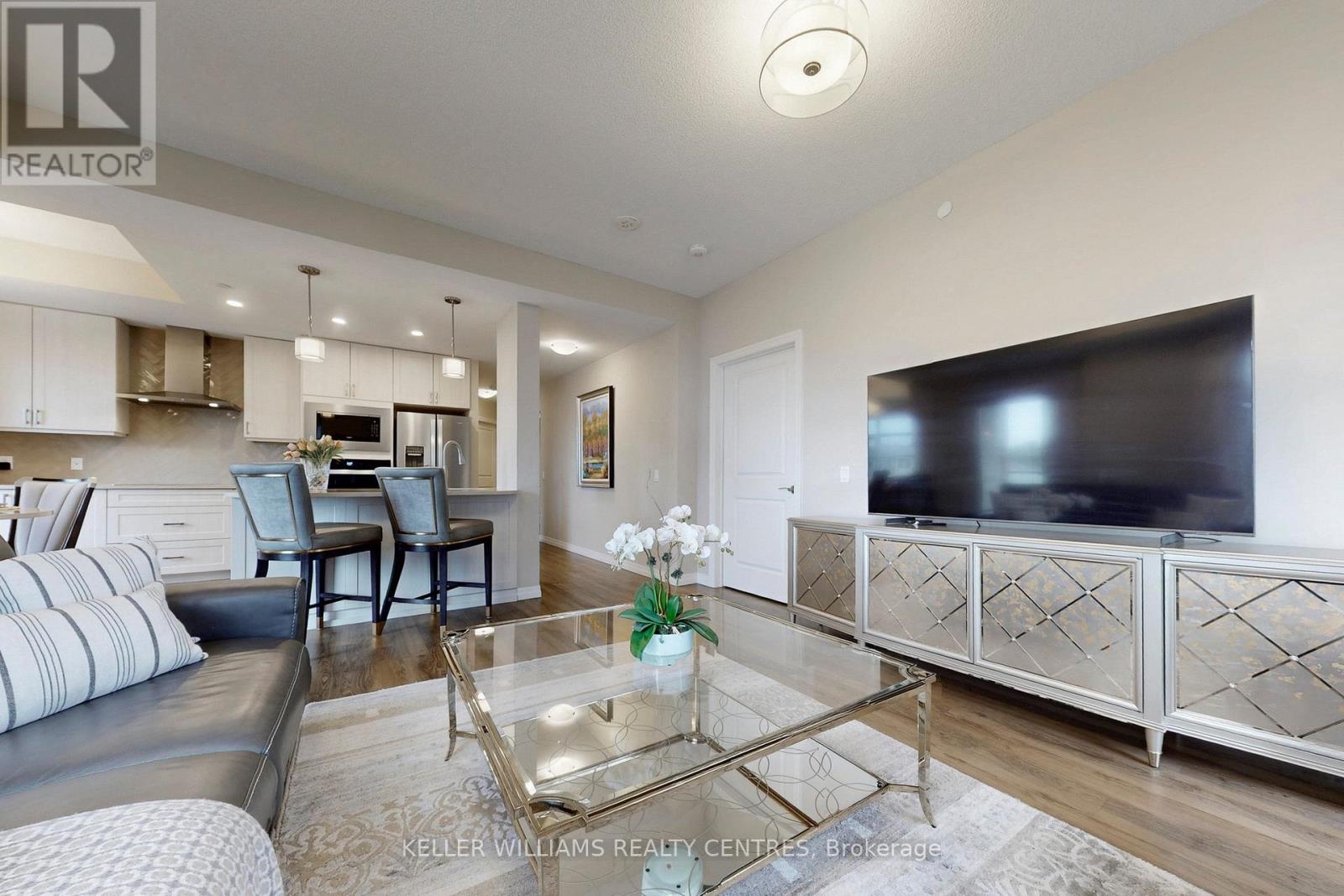 313 - 460 William Graham Drive, Aurora, Ontario  L4G 1X9 - Photo 5 - N13032286