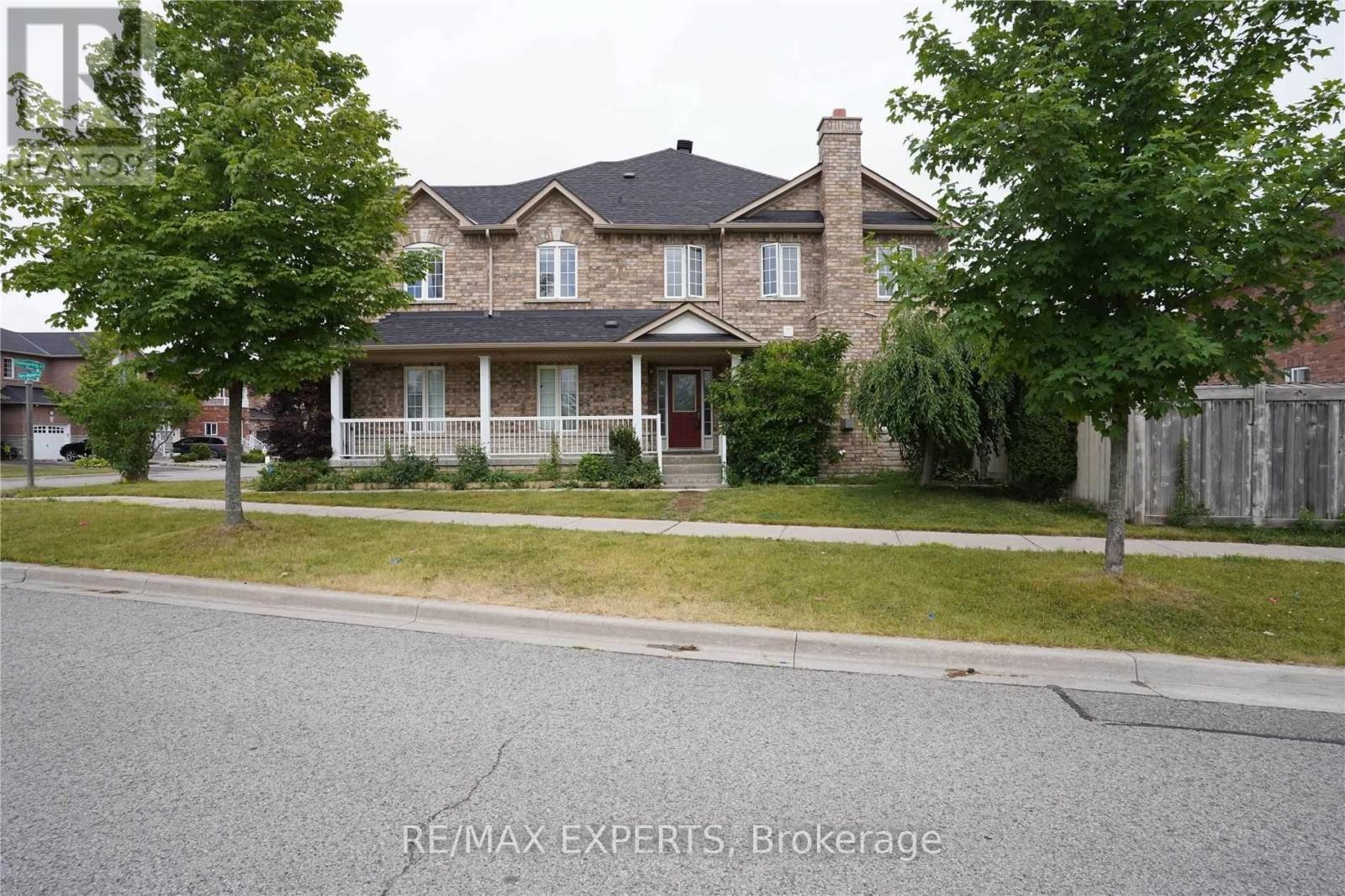 33 Saltspring Drive, Markham (Greensborough), Ontario  L6E 2H1 - Photo 2 - N13032358