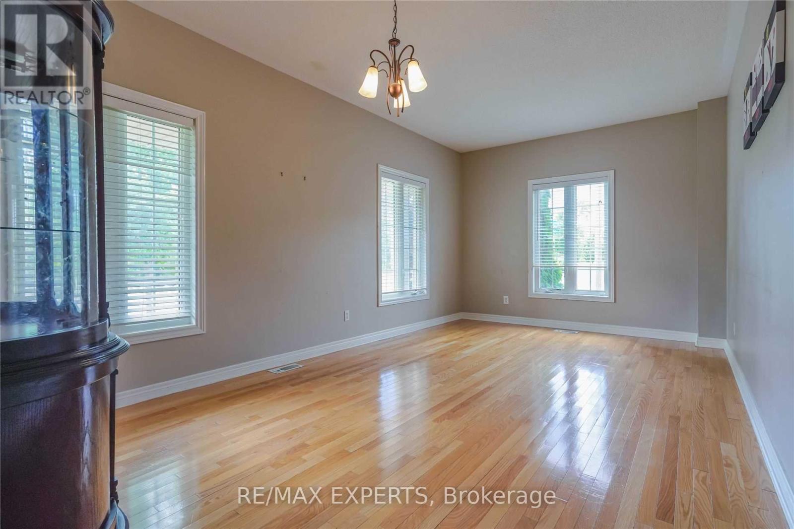 33 Saltspring Drive, Markham (Greensborough), Ontario  L6E 2H1 - Photo 4 - N13032358