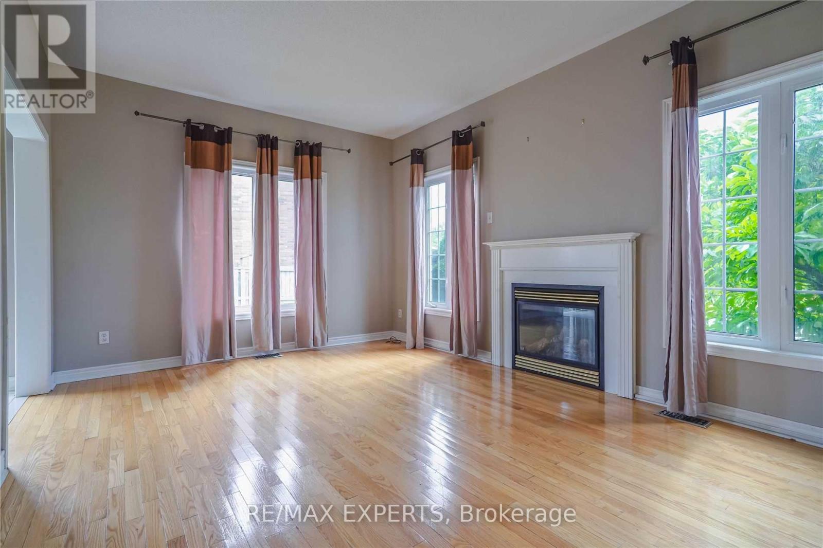 33 Saltspring Drive, Markham (Greensborough), Ontario  L6E 2H1 - Photo 7 - N13032358