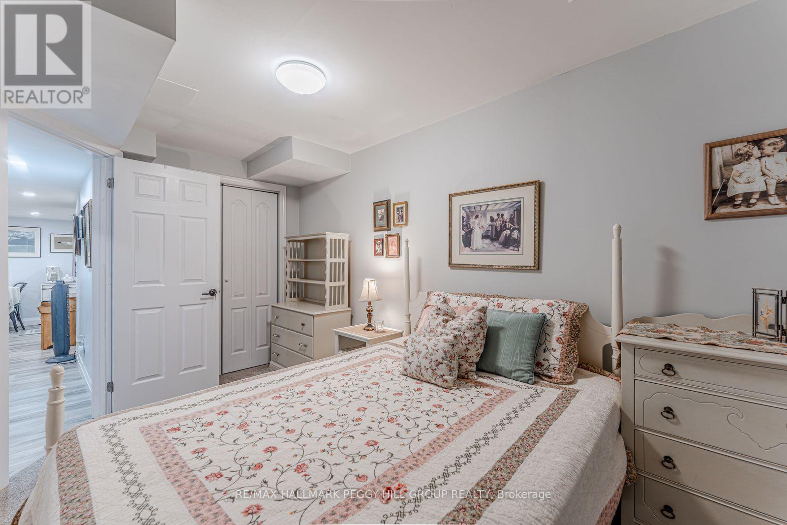 132 Benson Drive, Barrie (Northwest), Ontario  L4N 7Y3 - Photo 10 - S13032282