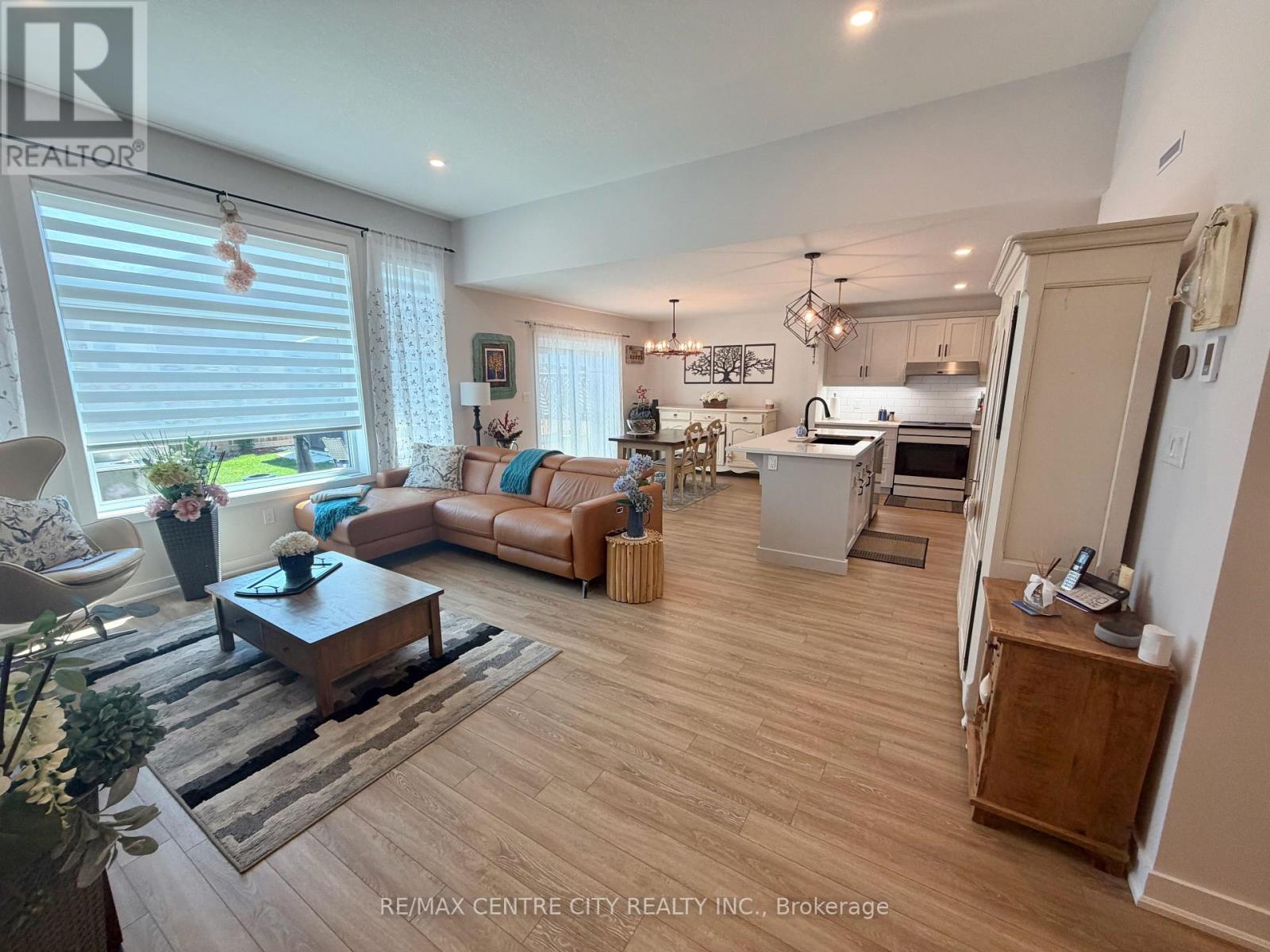 46 Snowy Owl Trail, Central Elgin, Ontario  N5R 0M6 - Photo 21 - X12827918