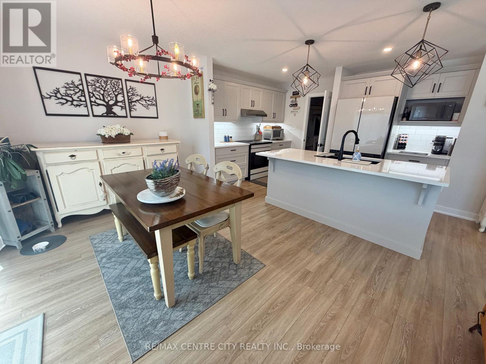 46 Snowy Owl Trail, Central Elgin, Ontario  N5R 0M6 - Photo 27 - X12827918