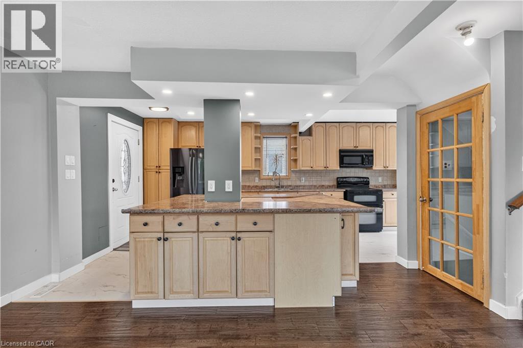 1367 St Marys Crescent, Burlington, Ontario  L7P 1S1 - Photo 14 - 40823174