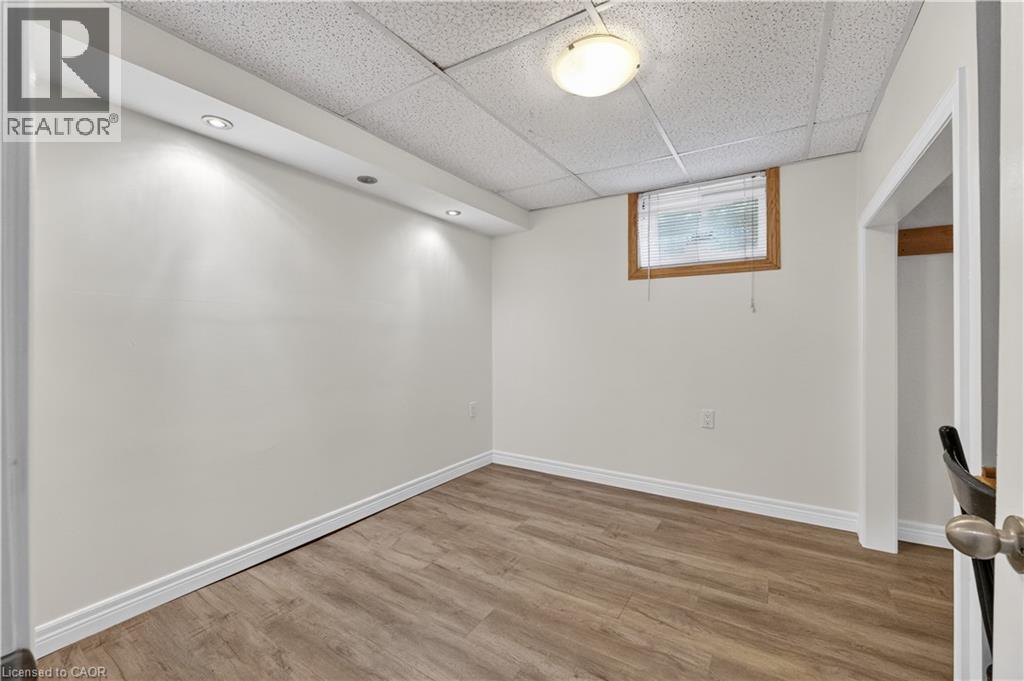 1367 St Marys Crescent, Burlington, Ontario  L7P 1S1 - Photo 22 - 40823174