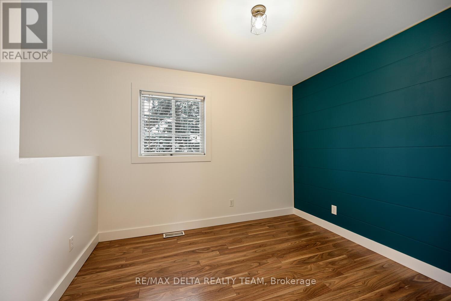 9 Peryl Road, Front Of Yonge, Ontario  K0E 1R0 - Photo 10 - X12660914