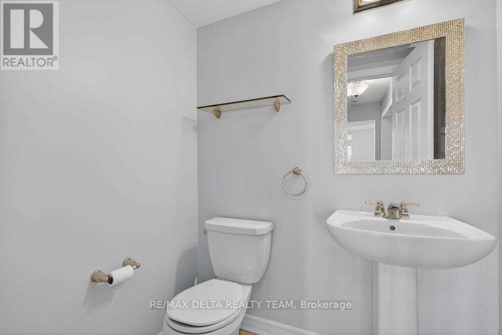 94 Feathertop Lane, Ottawa, Ontario  K2S 1E7 - Photo 16 - X12911170