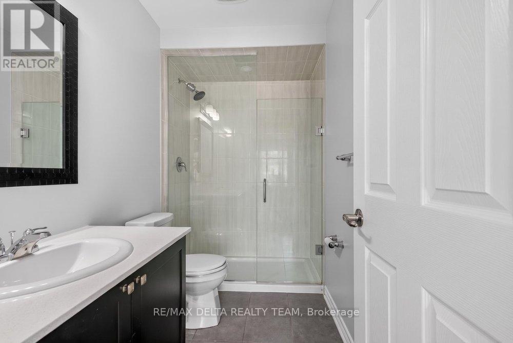94 Feathertop Lane, Ottawa, Ontario  K2S 1E7 - Photo 19 - X12911170