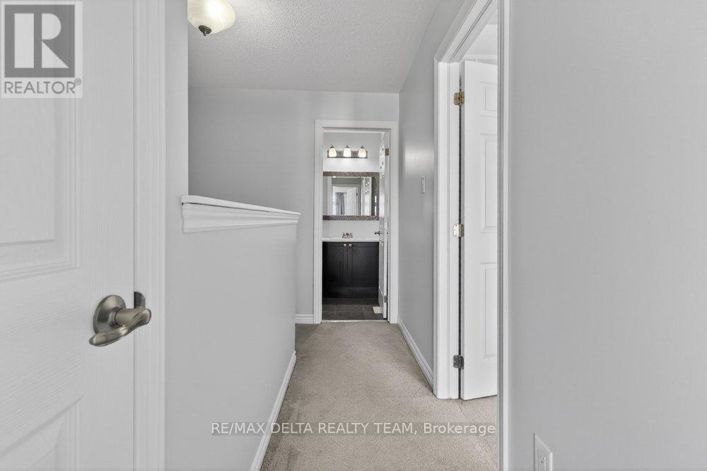 94 Feathertop Lane, Ottawa, Ontario  K2S 1E7 - Photo 21 - X12911170