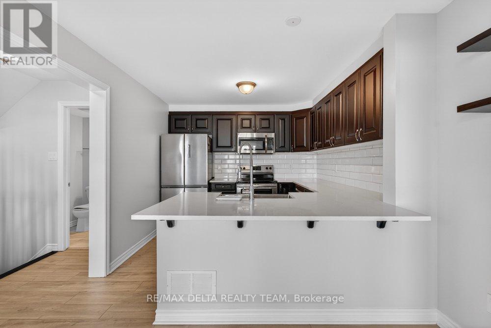 94 Feathertop Lane, Ottawa, Ontario  K2S 1E7 - Photo 29 - X12911170