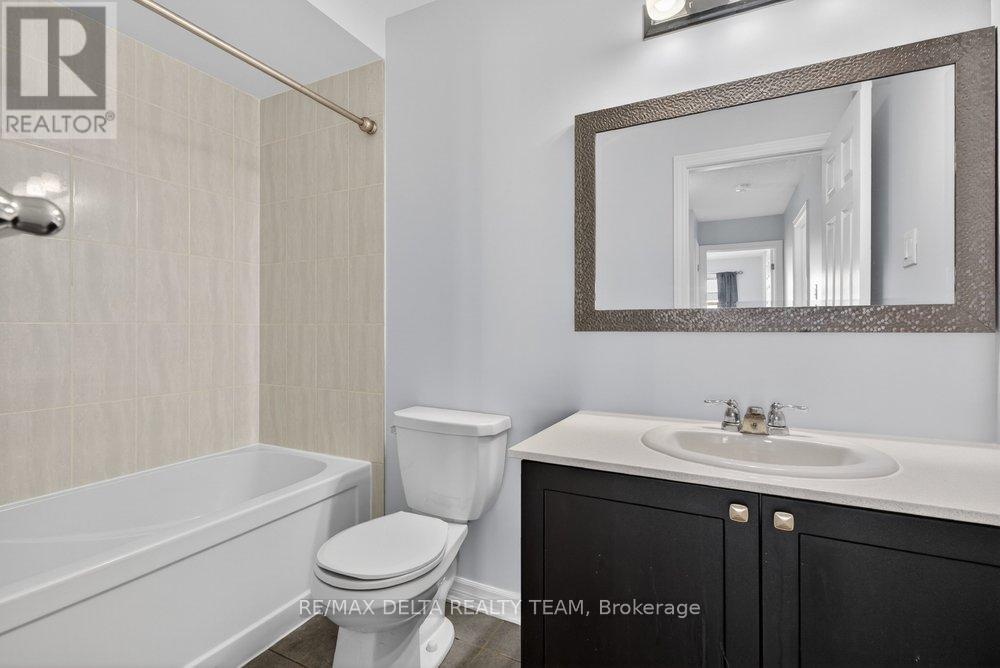 94 Feathertop Lane, Ottawa, Ontario  K2S 1E7 - Photo 25 - X12911170