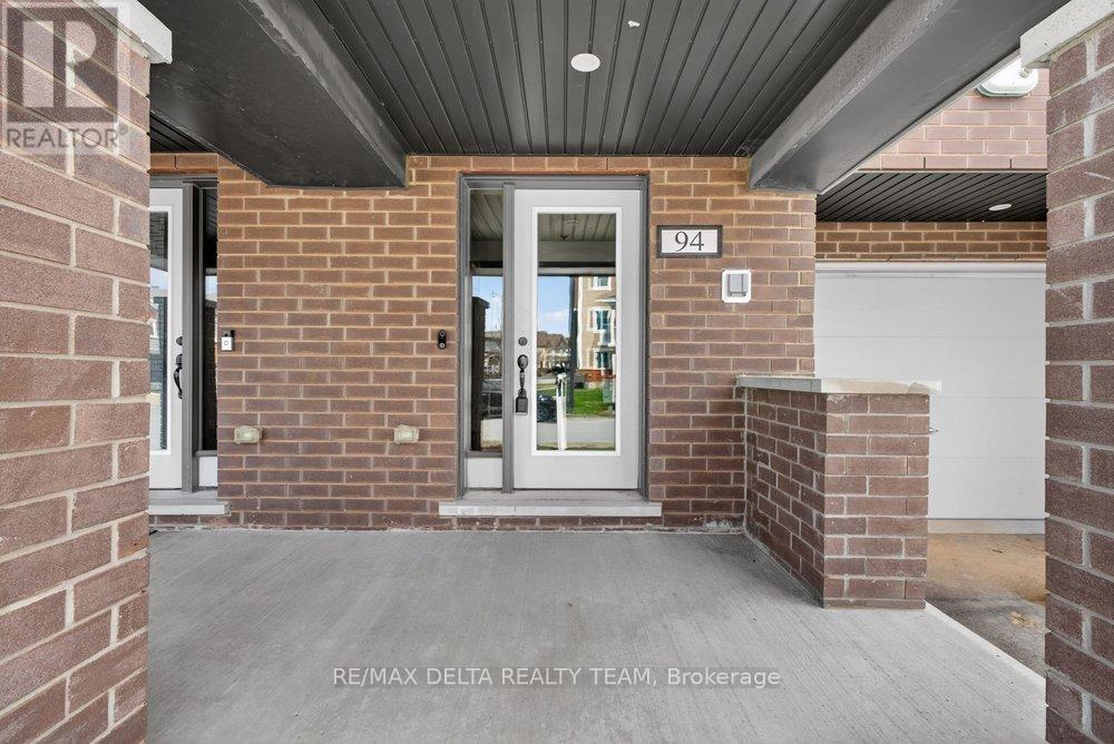 94 Feathertop Lane, Ottawa, Ontario  K2S 1E7 - Photo 5 - X12911170