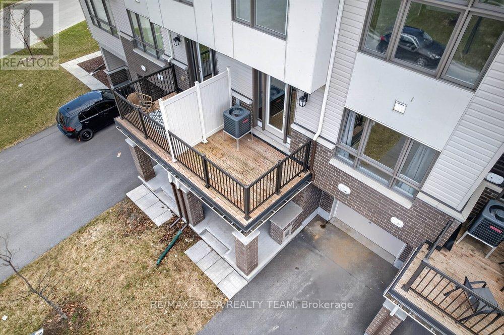 94 Feathertop Lane, Ottawa, Ontario  K2S 1E7 - Photo 38 - X12911170