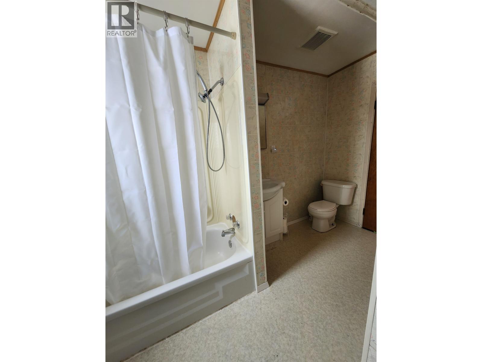 2772 Cecil Lake Road, Fort St. John, British Columbia  V0C 1G0 - Photo 14 - R3113648