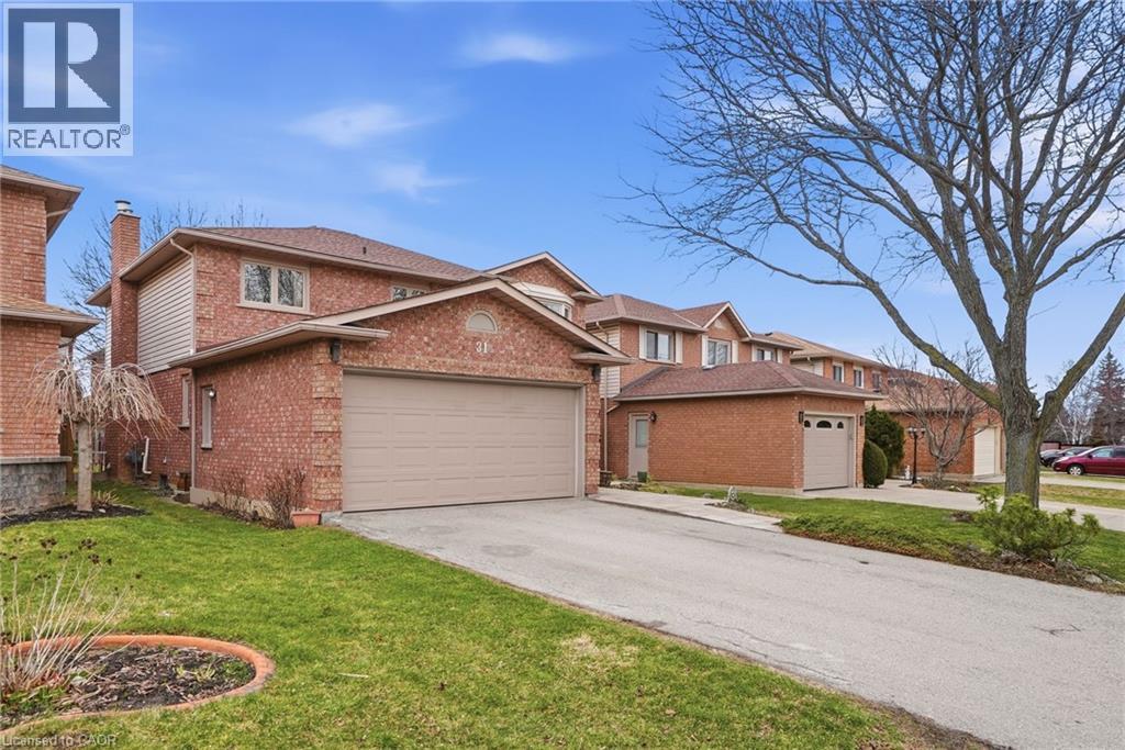 31 Republic Avenue, Hamilton, Ontario  L9B 2G6 - Photo 2 - 40812669