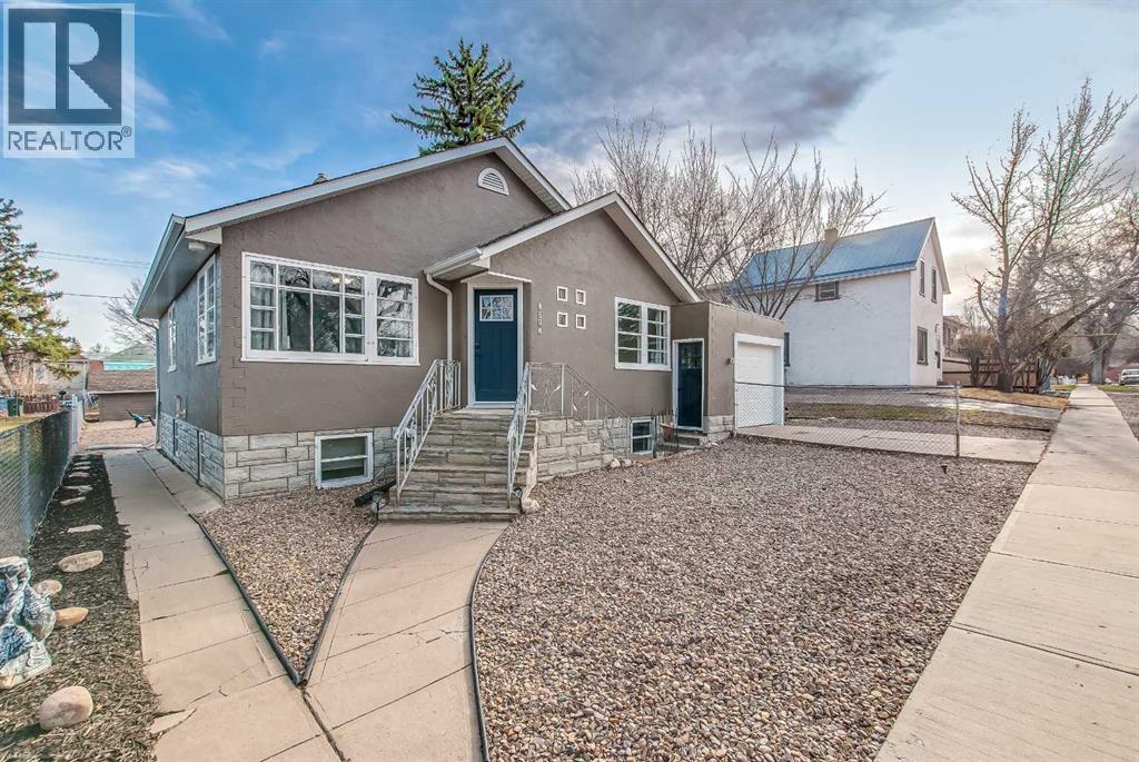 1061 Queen Street Se, Medicine Hat, Alberta  T1A 1B1 - Photo 1 - A2300816