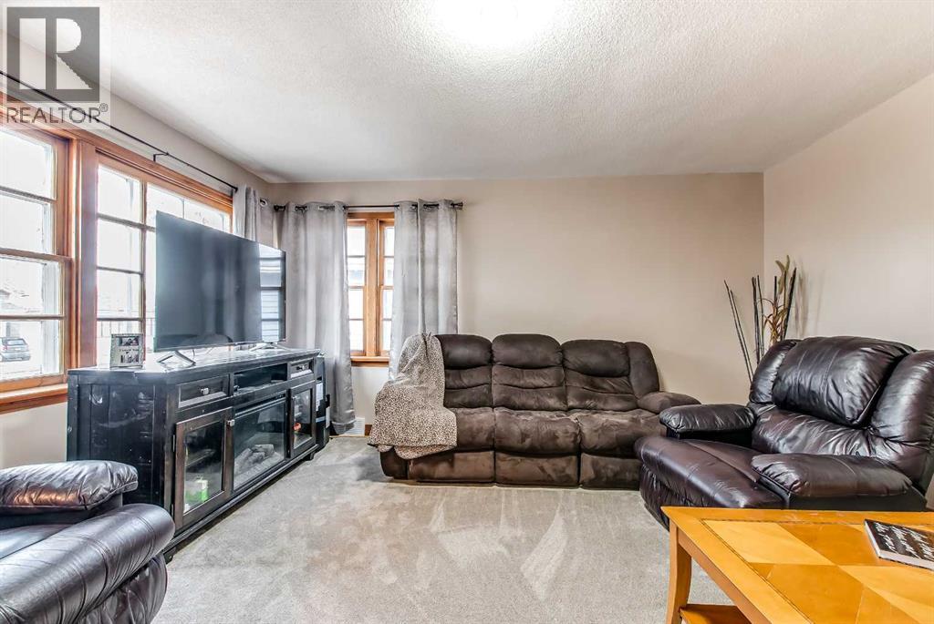 1061 Queen Street Se, Medicine Hat, Alberta  T1A 1B1 - Photo 6 - A2300816