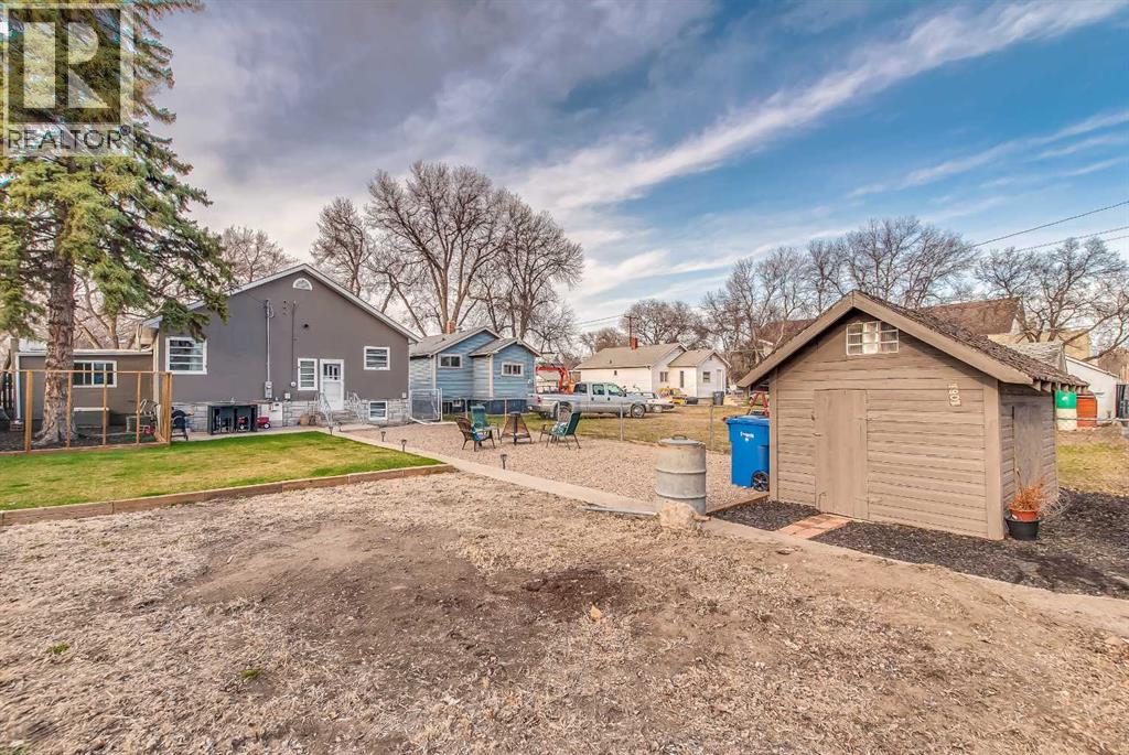 1061 Queen Street Se, Medicine Hat, Alberta  T1A 1B1 - Photo 41 - A2300816