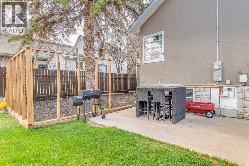 1061 Queen Street Se, Medicine Hat, Alberta  T1A 1B1 - Photo 43 - A2300816