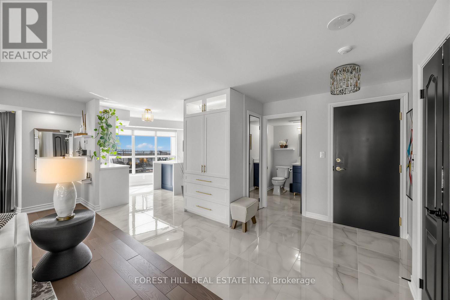 802 - 2111 Lake Shore Boulevard W, Toronto, Ontario  M8V 4B2 - Photo 2 - W13032220