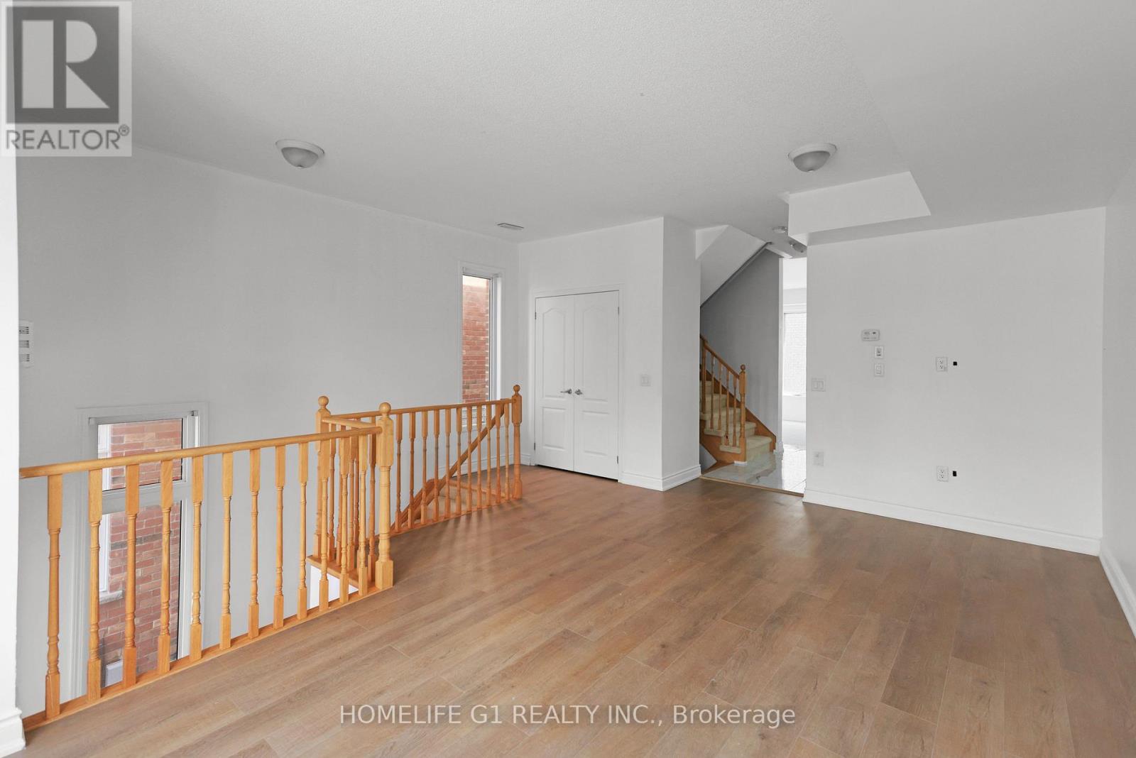 35 Harpreet Circle, Toronto (West Humber-Clairville), Ontario  M9W 0E1 - Photo 10 - W13032224
