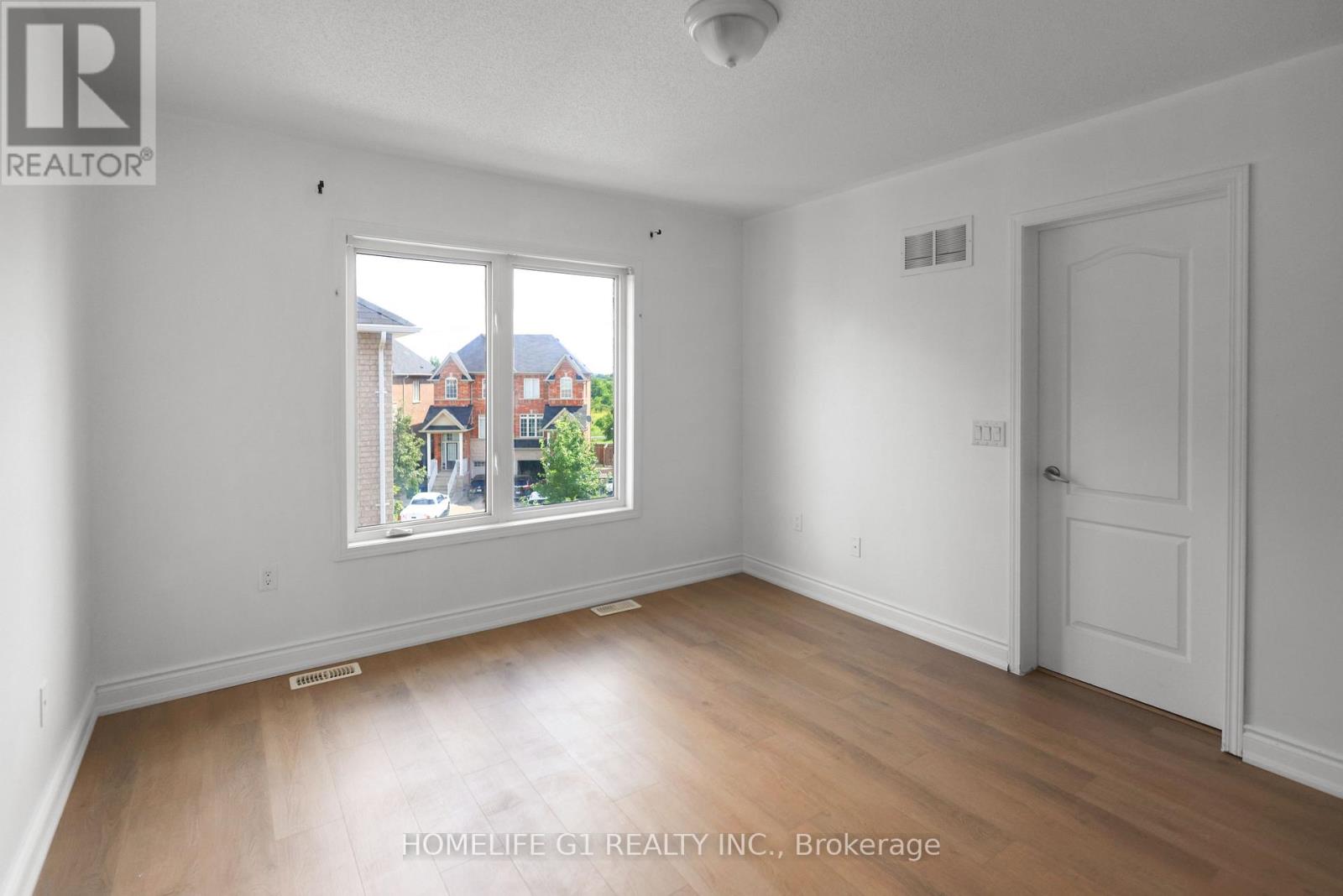 35 Harpreet Circle, Toronto (West Humber-Clairville), Ontario  M9W 0E1 - Photo 27 - W13032224