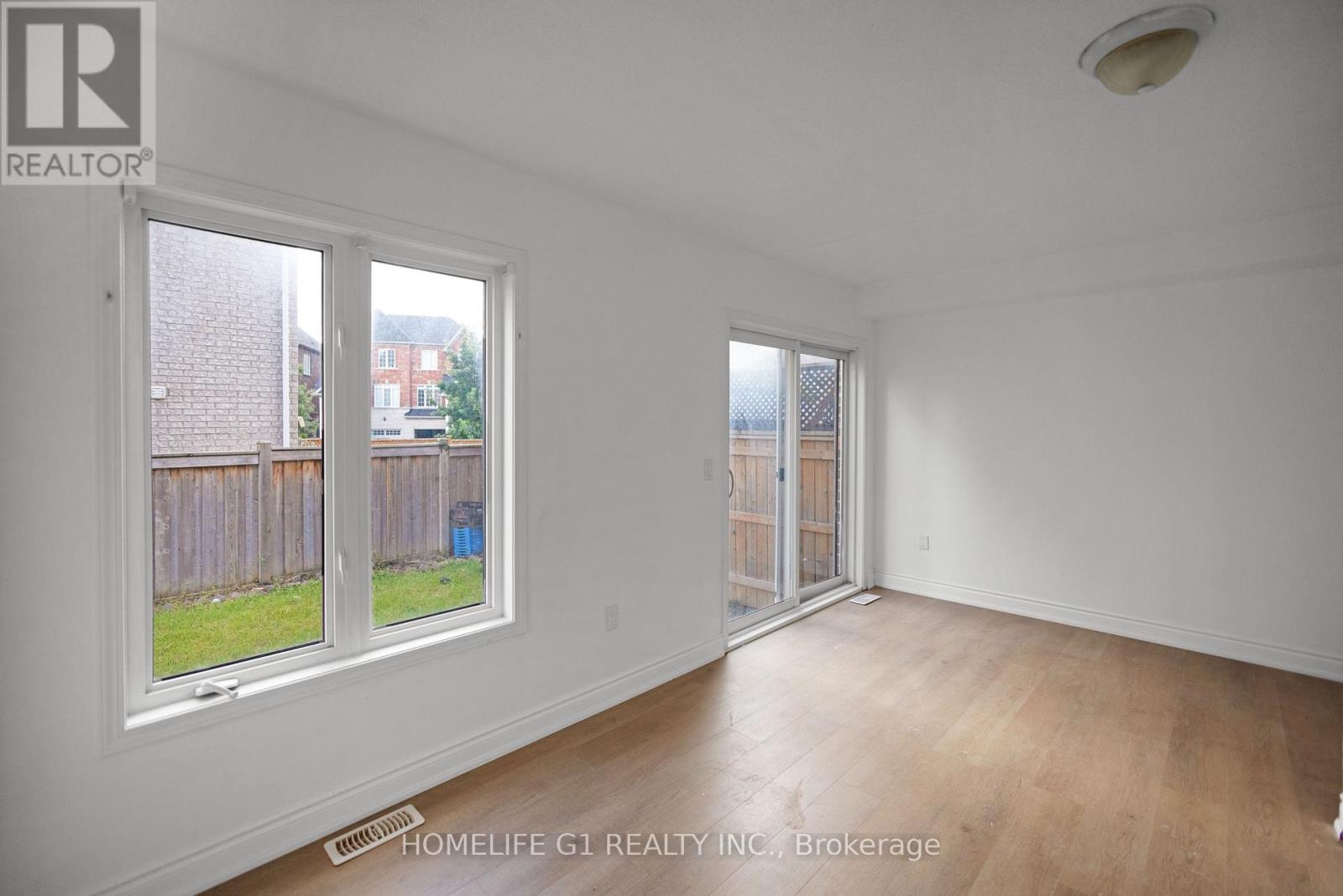 35 Harpreet Circle, Toronto (West Humber-Clairville), Ontario  M9W 0E1 - Photo 45 - W13032224