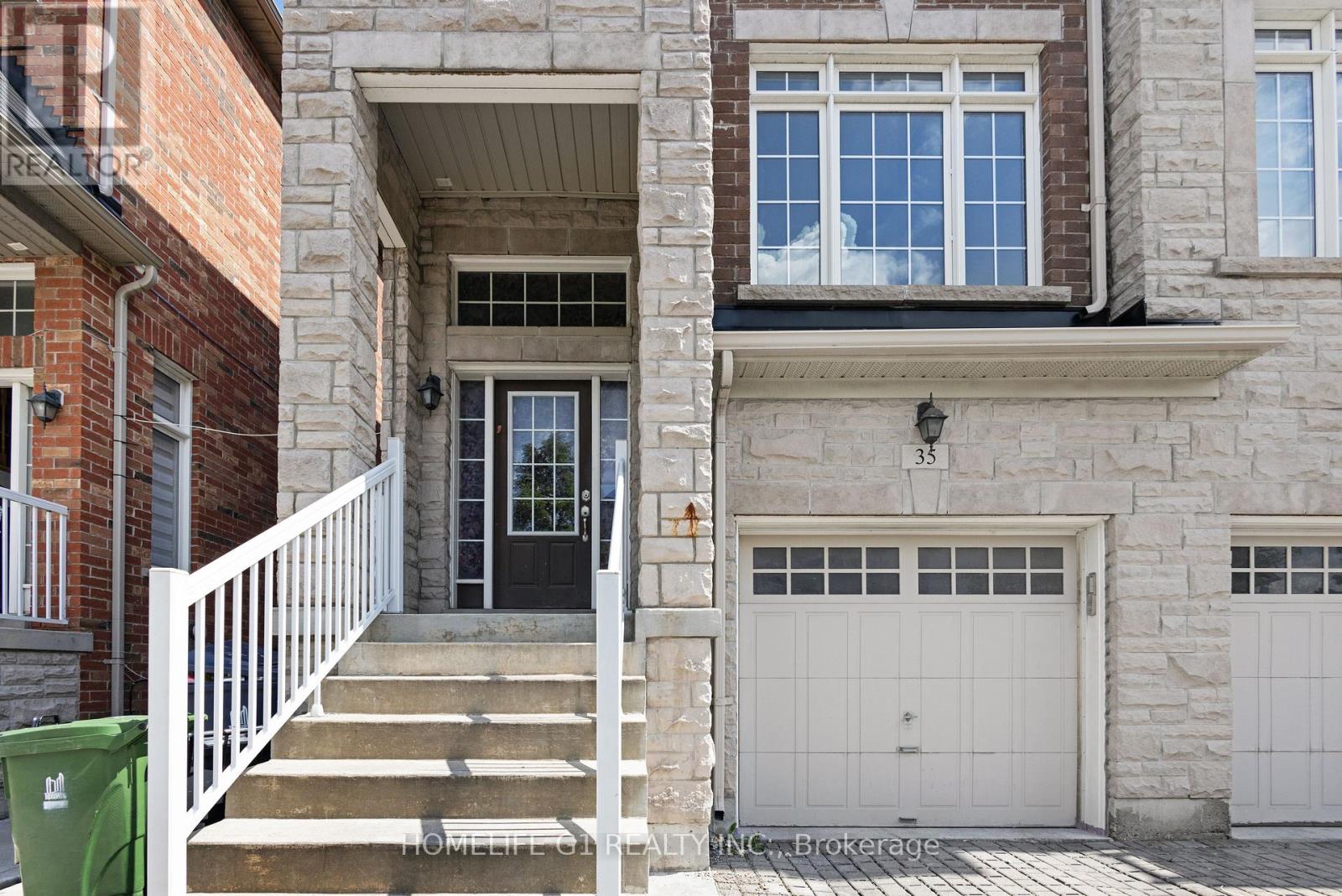 35 Harpreet Circle, Toronto (West Humber-Clairville), Ontario  M9W 0E1 - Photo 5 - W13032224