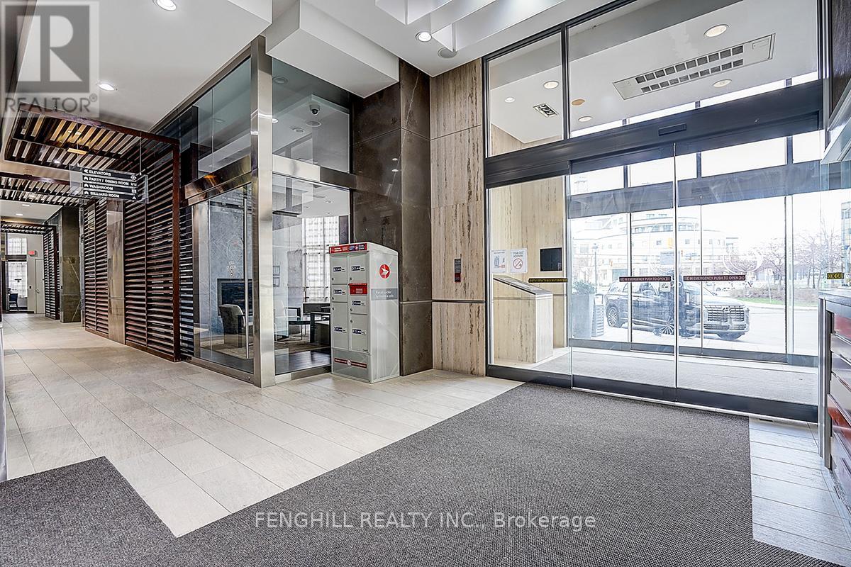 2904 - 330 Burnhamthorpe Road W, Mississauga, Ontario  L5B 0E1 - Photo 2 - W13032228