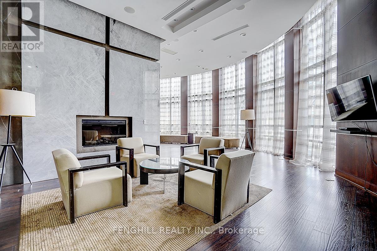 2904 - 330 Burnhamthorpe Road W, Mississauga, Ontario  L5B 0E1 - Photo 3 - W13032228