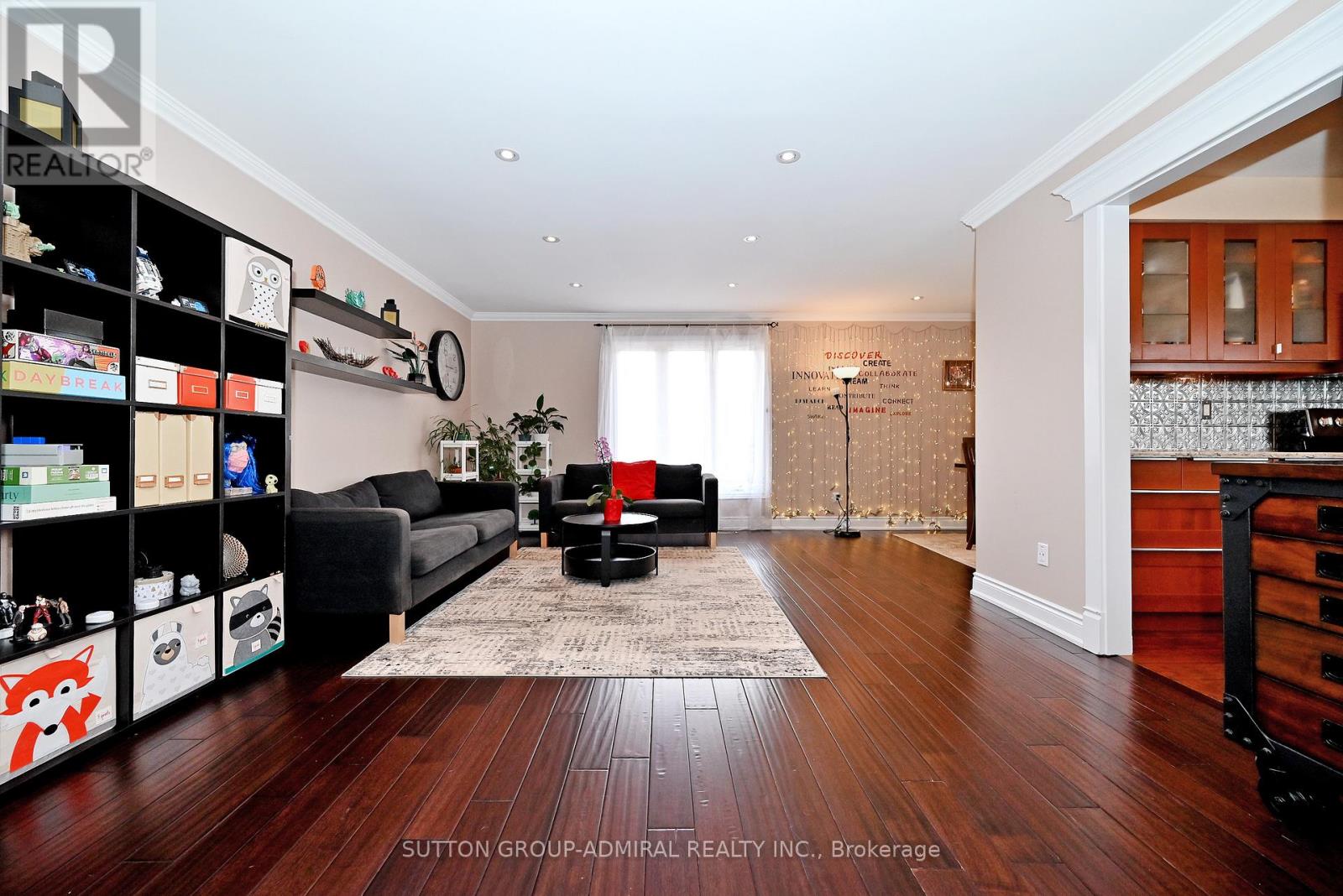 21 Bigham Crescent, Toronto, Ontario  M9C 5C5 - Photo 3 - W13032292