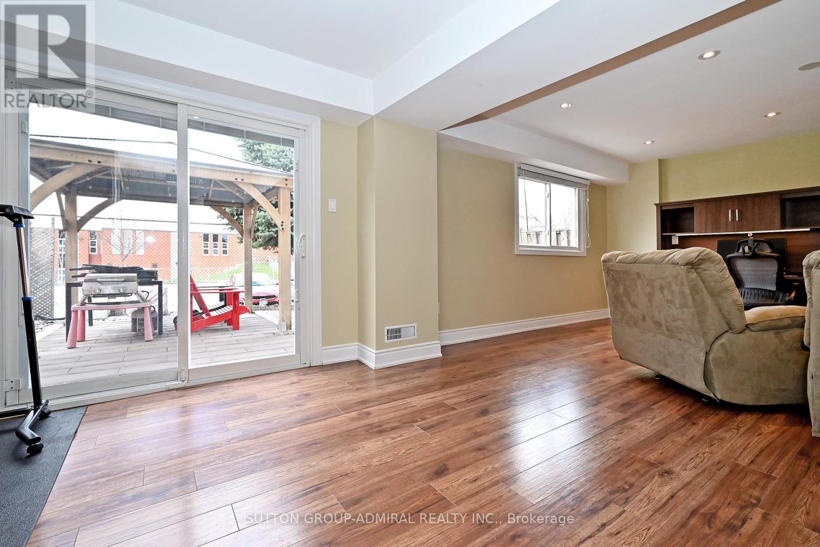 21 Bigham Crescent, Toronto, Ontario  M9C 5C5 - Photo 37 - W13032292