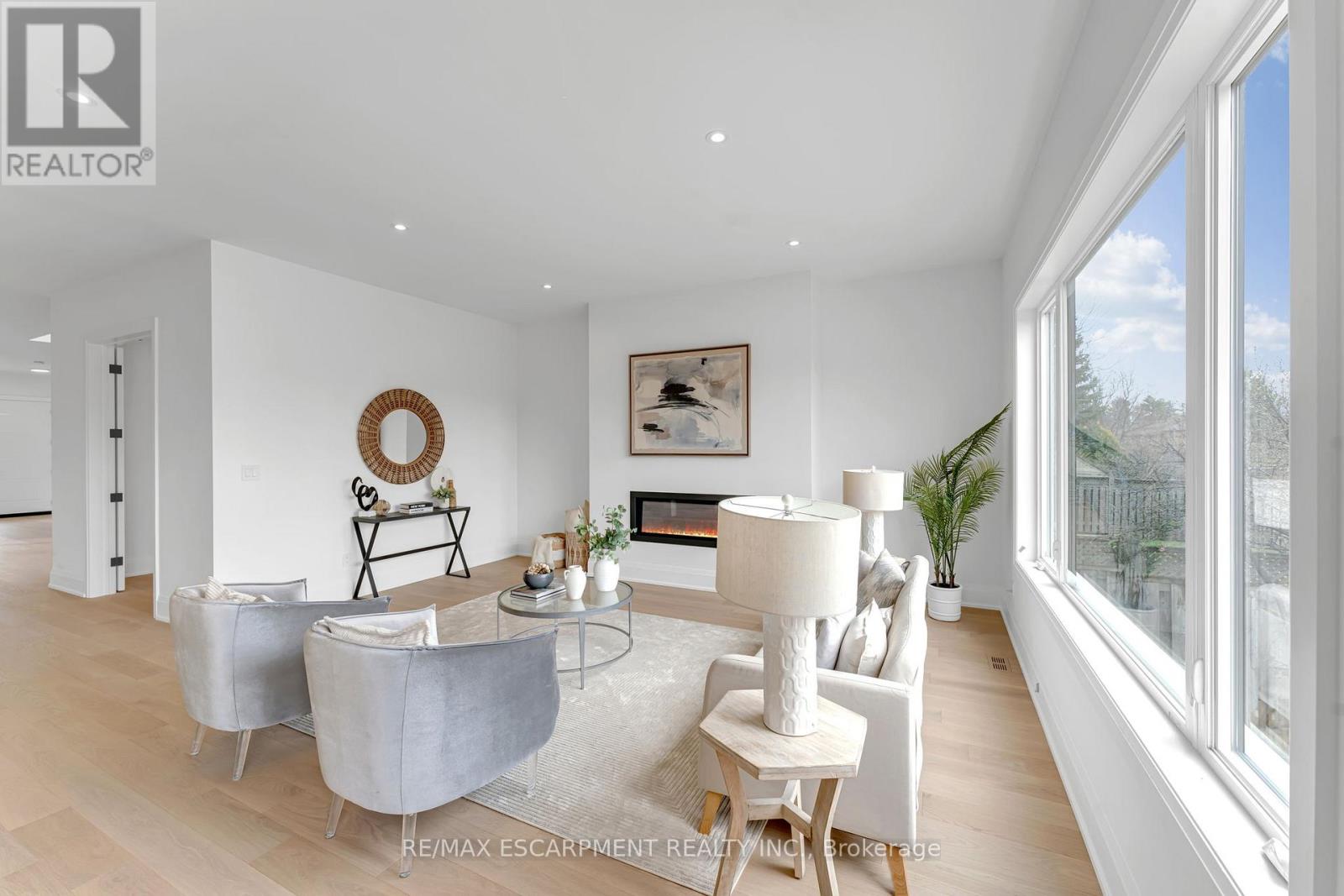 2350 Eighth Line, Oakville, Ontario  L6H 7E6 - Photo 15 - W13032326