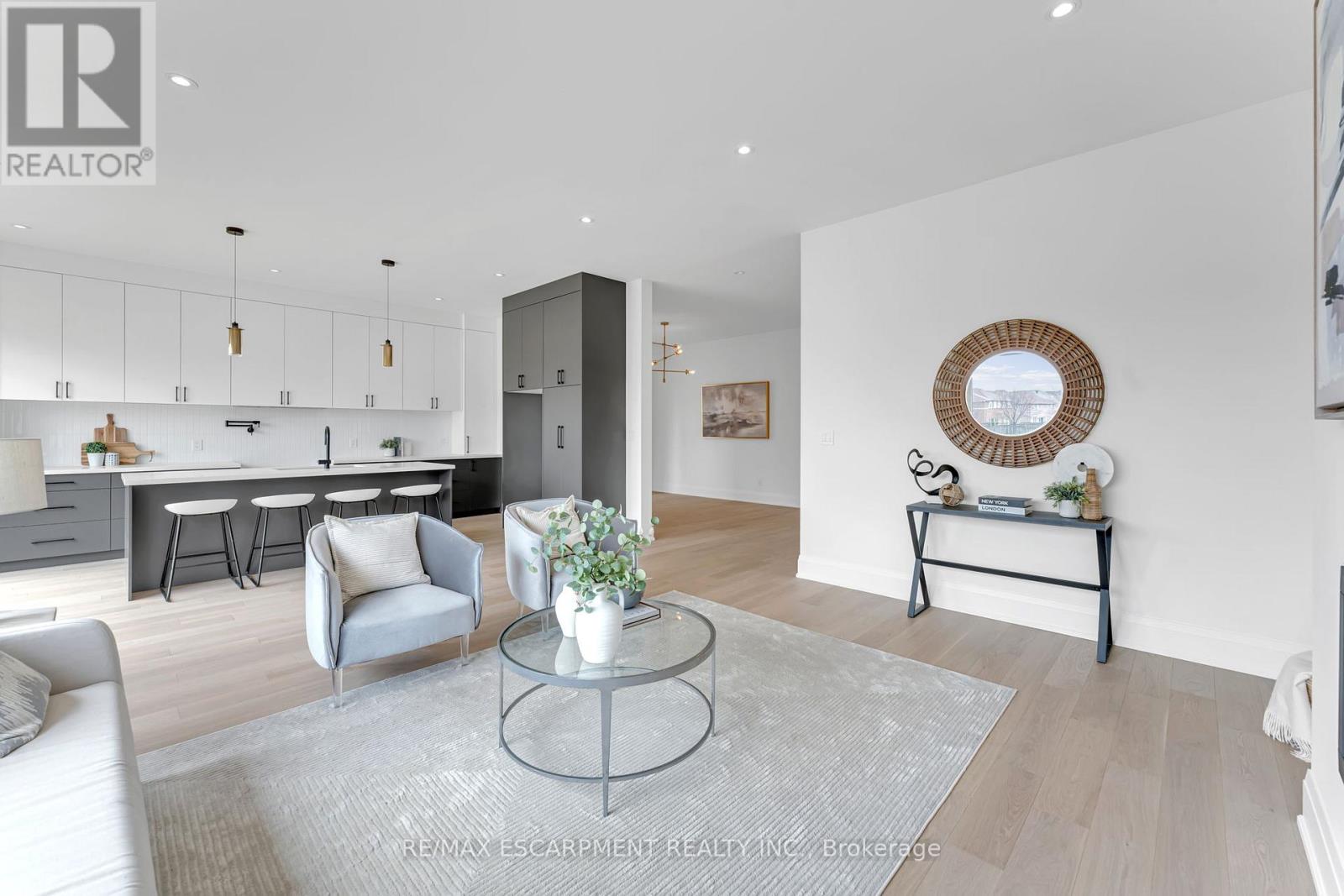 2350 Eighth Line, Oakville, Ontario  L6H 7E6 - Photo 16 - W13032326