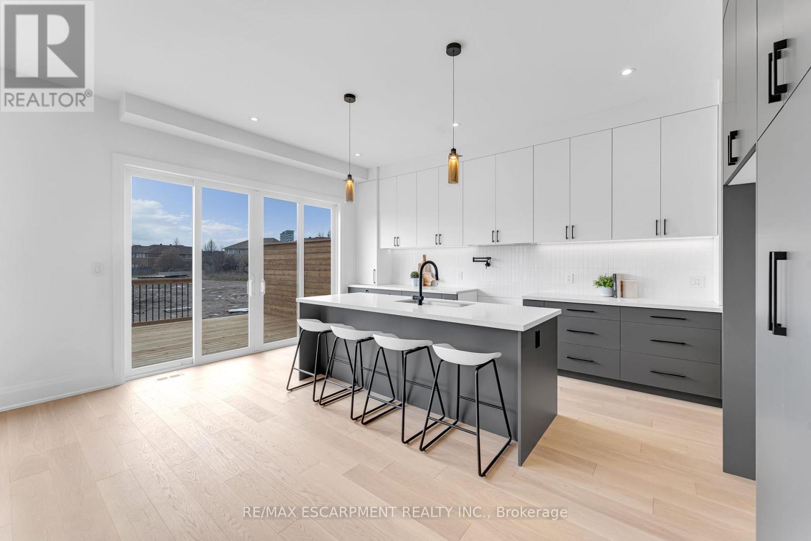 2350 Eighth Line, Oakville, Ontario  L6H 7E6 - Photo 19 - W13032326