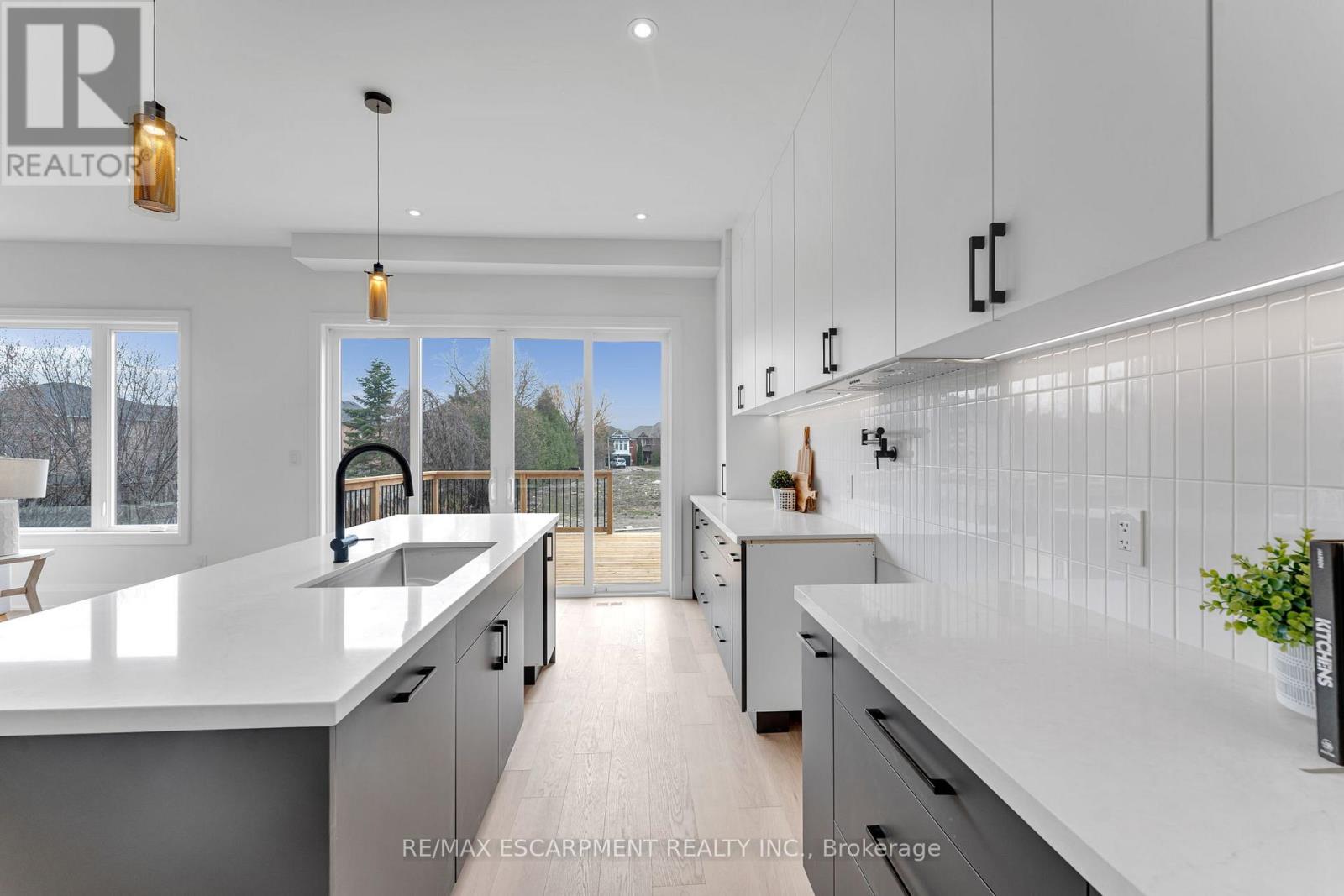 2350 Eighth Line, Oakville, Ontario  L6H 7E6 - Photo 23 - W13032326