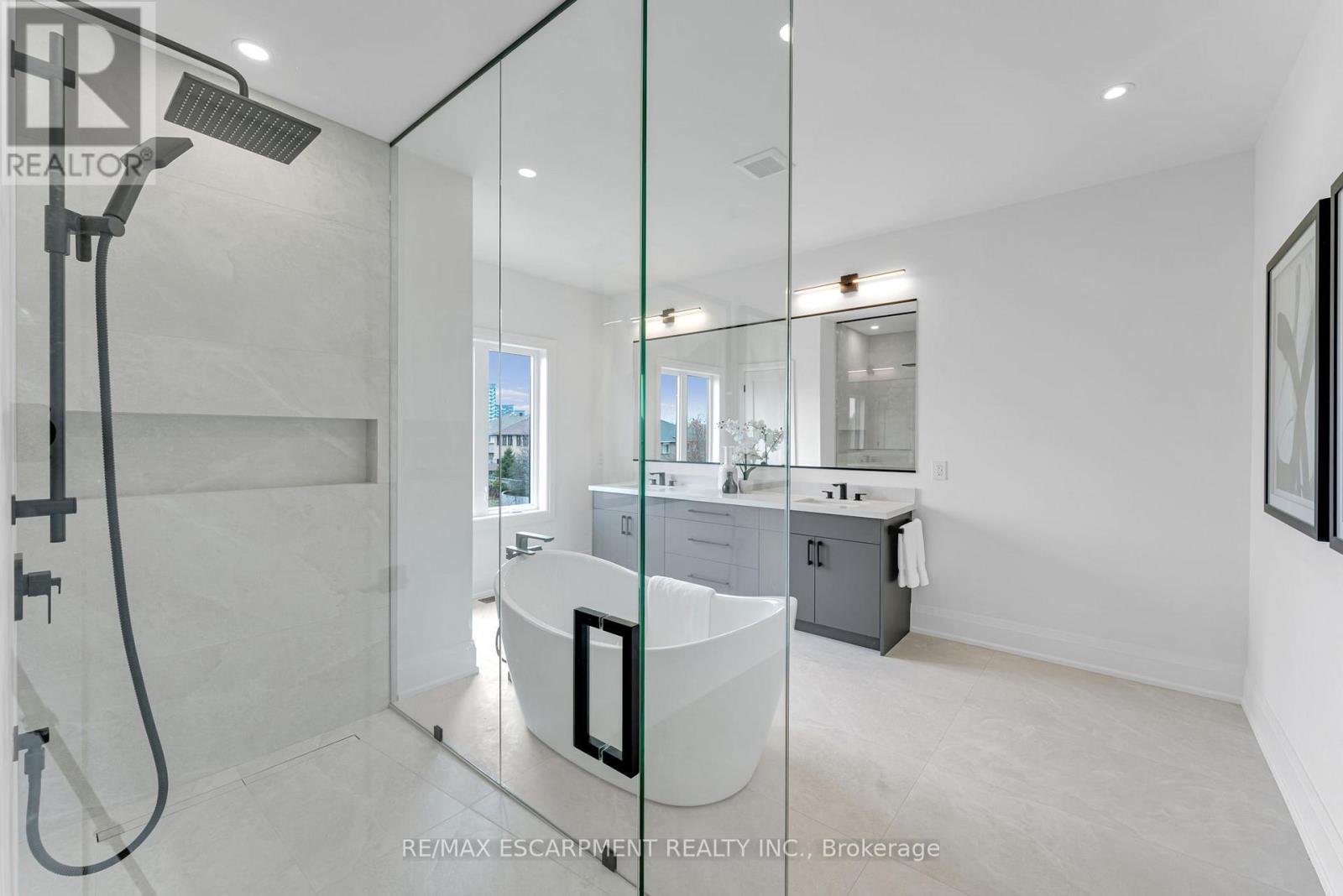 2350 Eighth Line, Oakville, Ontario  L6H 7E6 - Photo 28 - W13032326