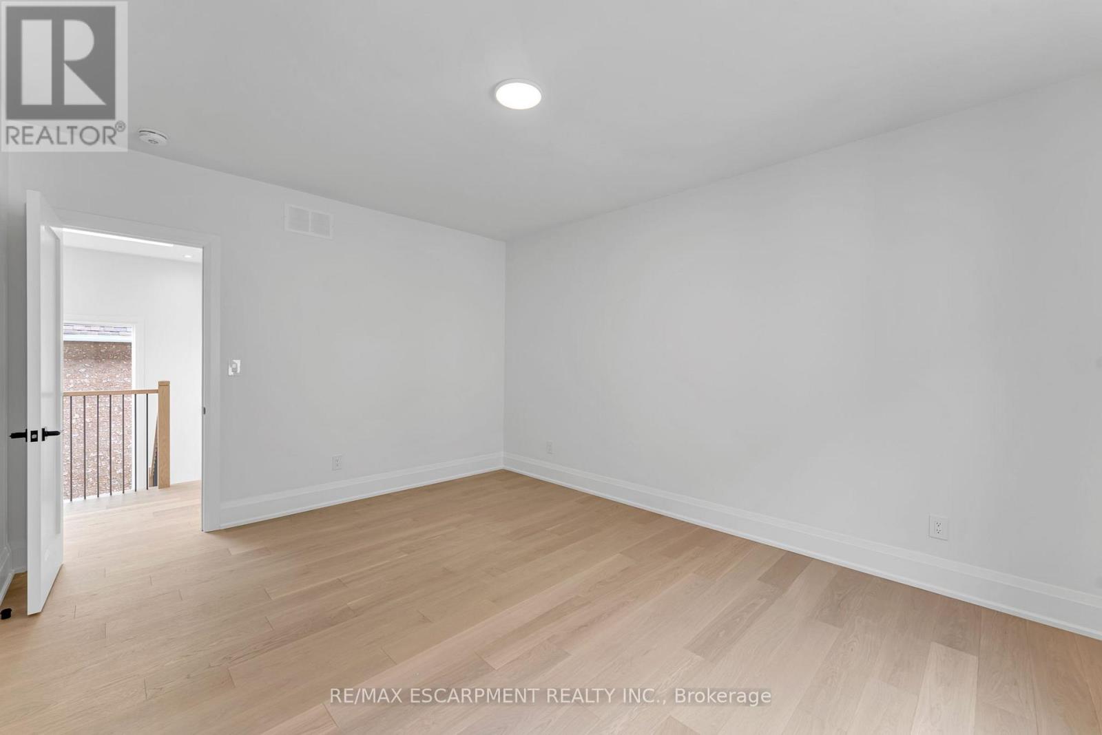 2350 Eighth Line, Oakville, Ontario  L6H 7E6 - Photo 35 - W13032326