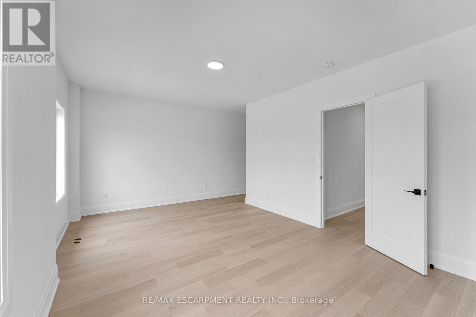 2350 Eighth Line, Oakville, Ontario  L6H 7E6 - Photo 43 - W13032326